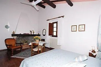 منزل ريفي Campo Di Carlo