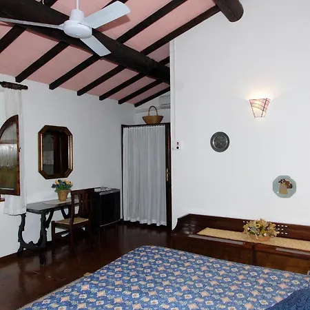 Campo Di Carlo Country house